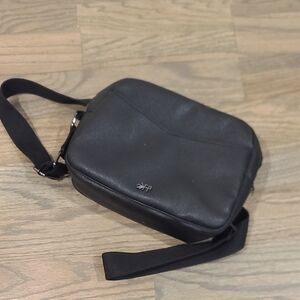 Freshly Picked
Obsidian York Crossbody by Freshly Picked